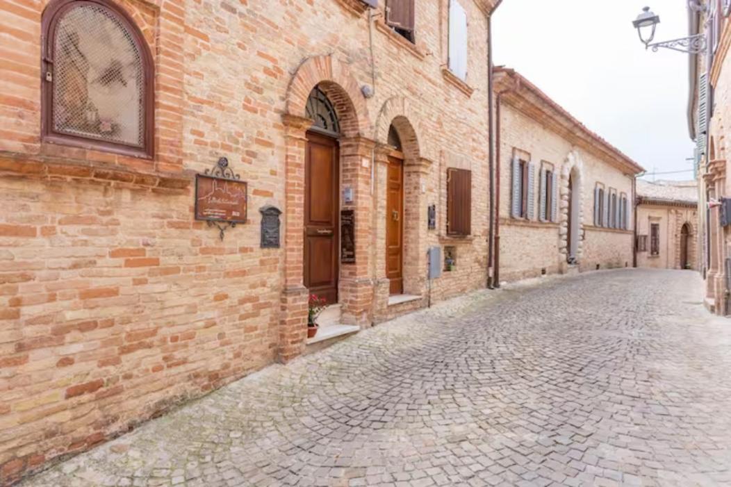Montecosaro  B&B La Finestra Sul Campanile المظهر الخارجي الصورة