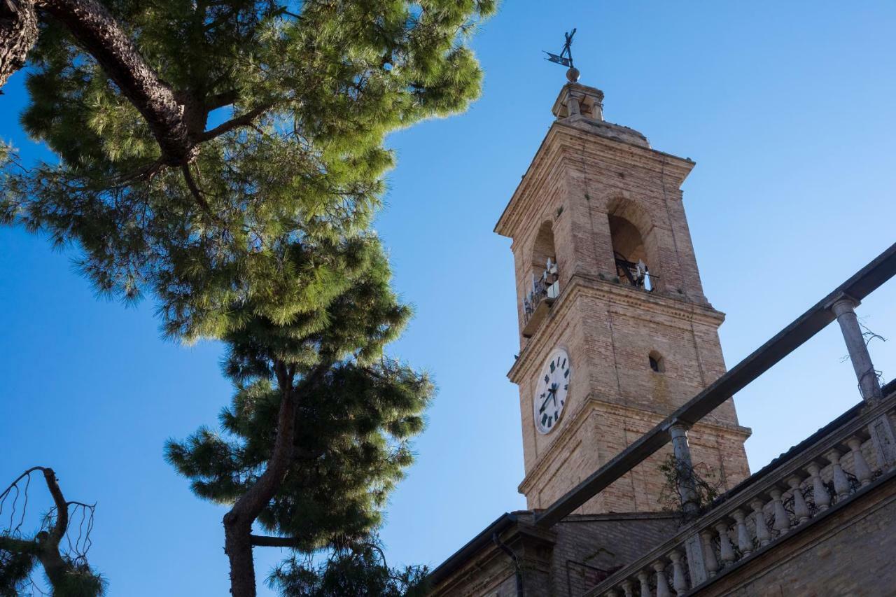 Montecosaro  B&B La Finestra Sul Campanile المظهر الخارجي الصورة